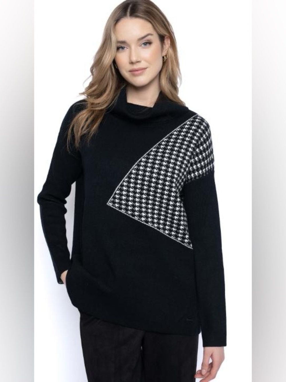 Picadilly brand new cowl neck pullover black and white sweater size XL